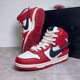 کتونی نایک آمبوش زنانه ساق دار مدل dunk high x Ambush رنگ سفید قرمز مشکی (شیکاگو)