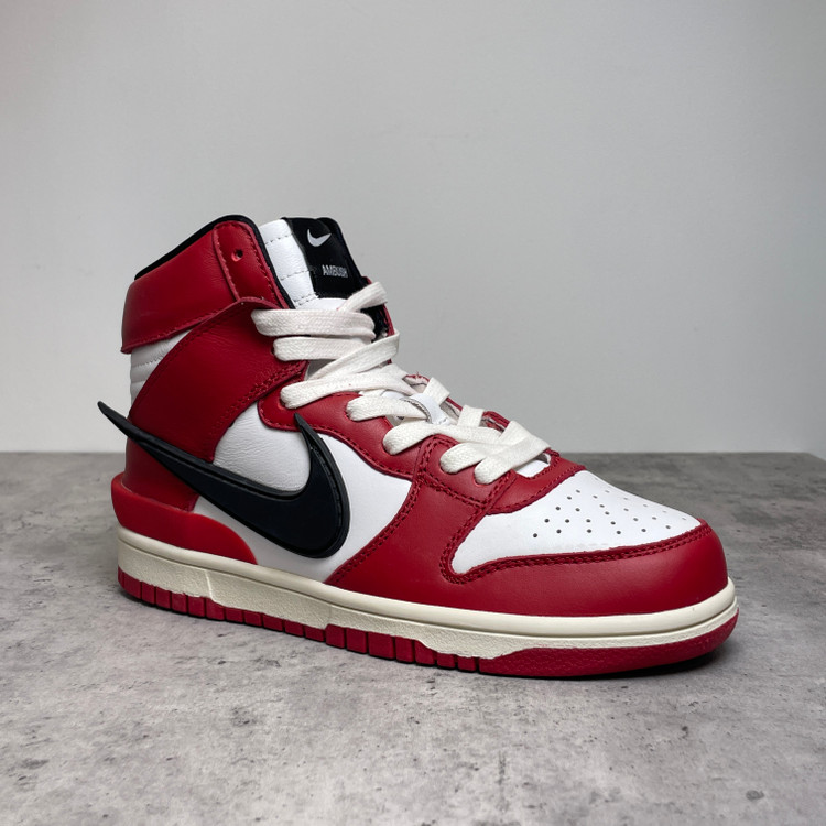 کتونی نایک آمبوش زنانه ساق دار مدل dunk high x Ambush رنگ سفید قرمز مشکی (شیکاگو)